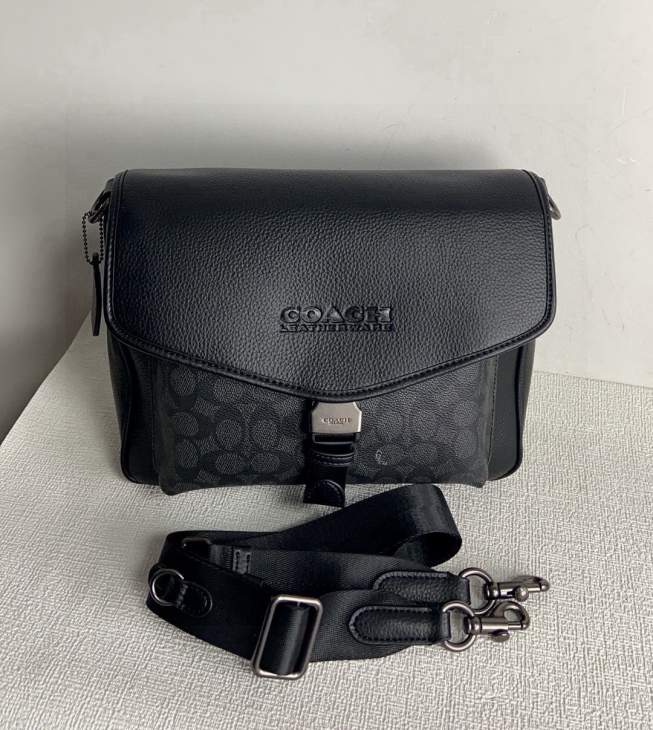 Picture of Coach Mens Bags _SKUfw207749047fw